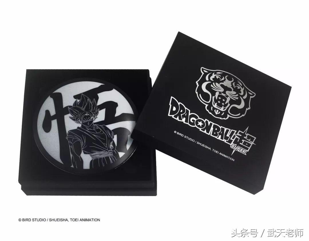 香港潮牌联名款短袖,香港潮牌联名