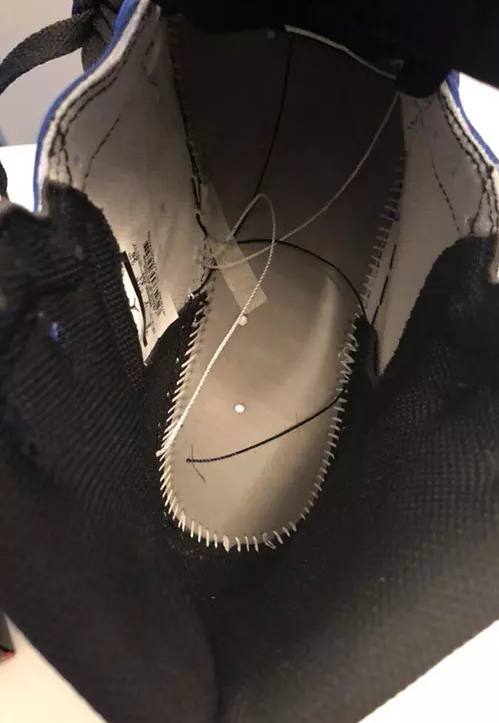 怎么看出aj1小闪电真假,怎样才能知道aj1小闪电的真假