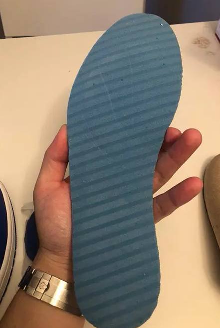 怎么看出aj1小闪电真假,怎样才能知道aj1小闪电的真假