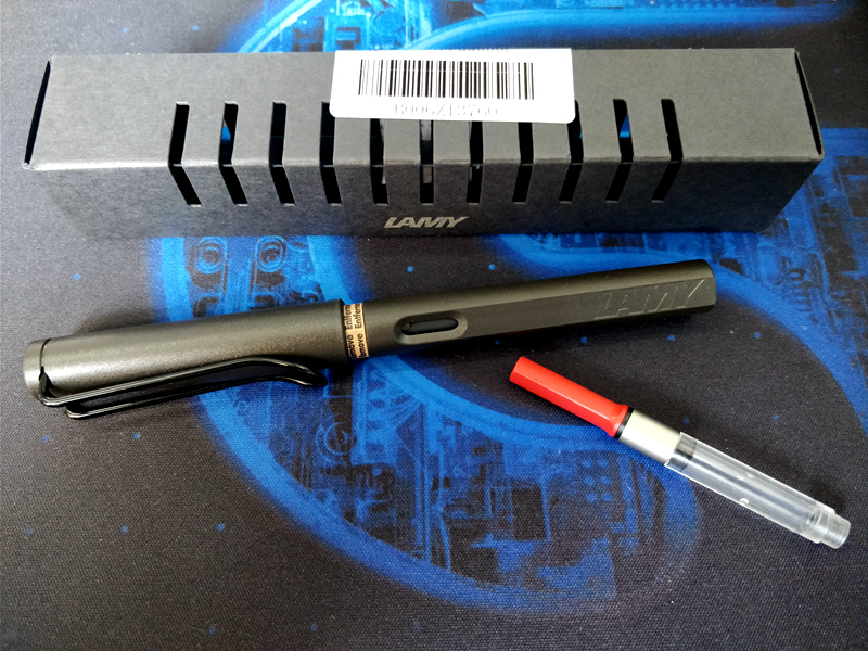 德国凌美钢笔狩猎者怎样打墨水,凌美狩猎者钢笔出水过多怎么办