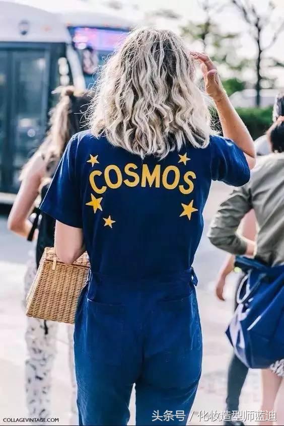 t恤搭配牛仔裙的穿法,t恤30种穿法