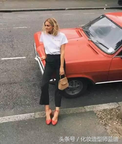 t恤搭配牛仔裙的穿法,t恤30种穿法