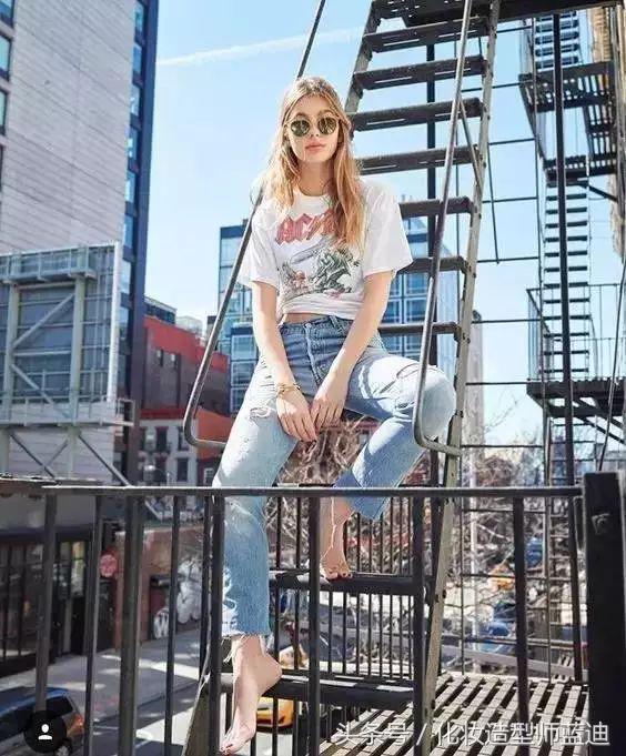 t恤搭配牛仔裙的穿法,t恤30种穿法