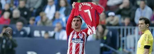 长存心间,足球运动员进球告慰亲人