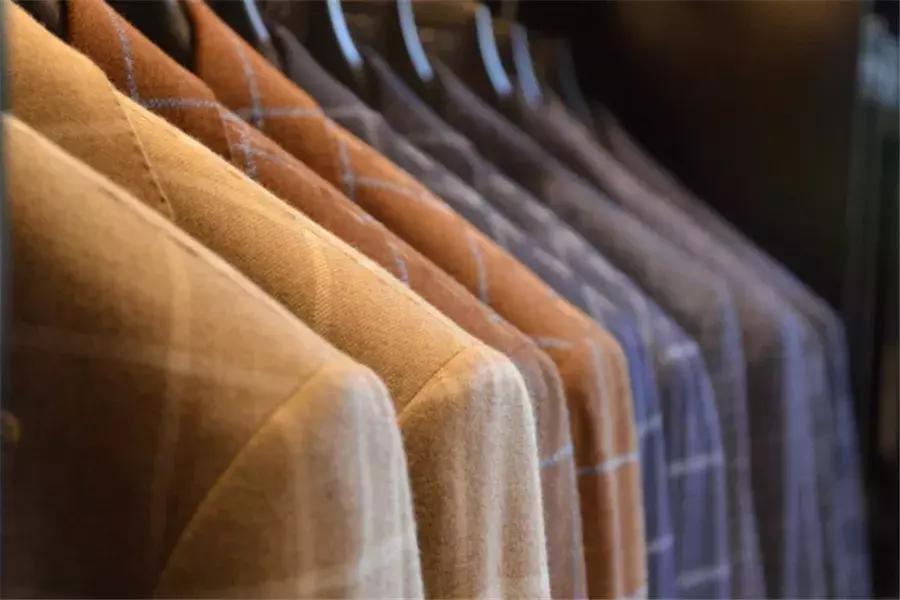 保时捷让人着迷,西装革履保时捷