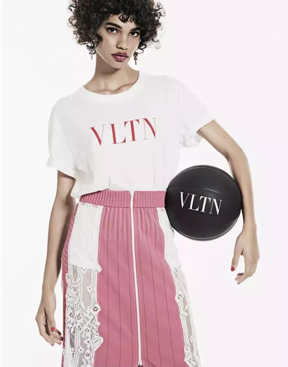 2022年爆款白t恤,最火的白t恤是什么牌子