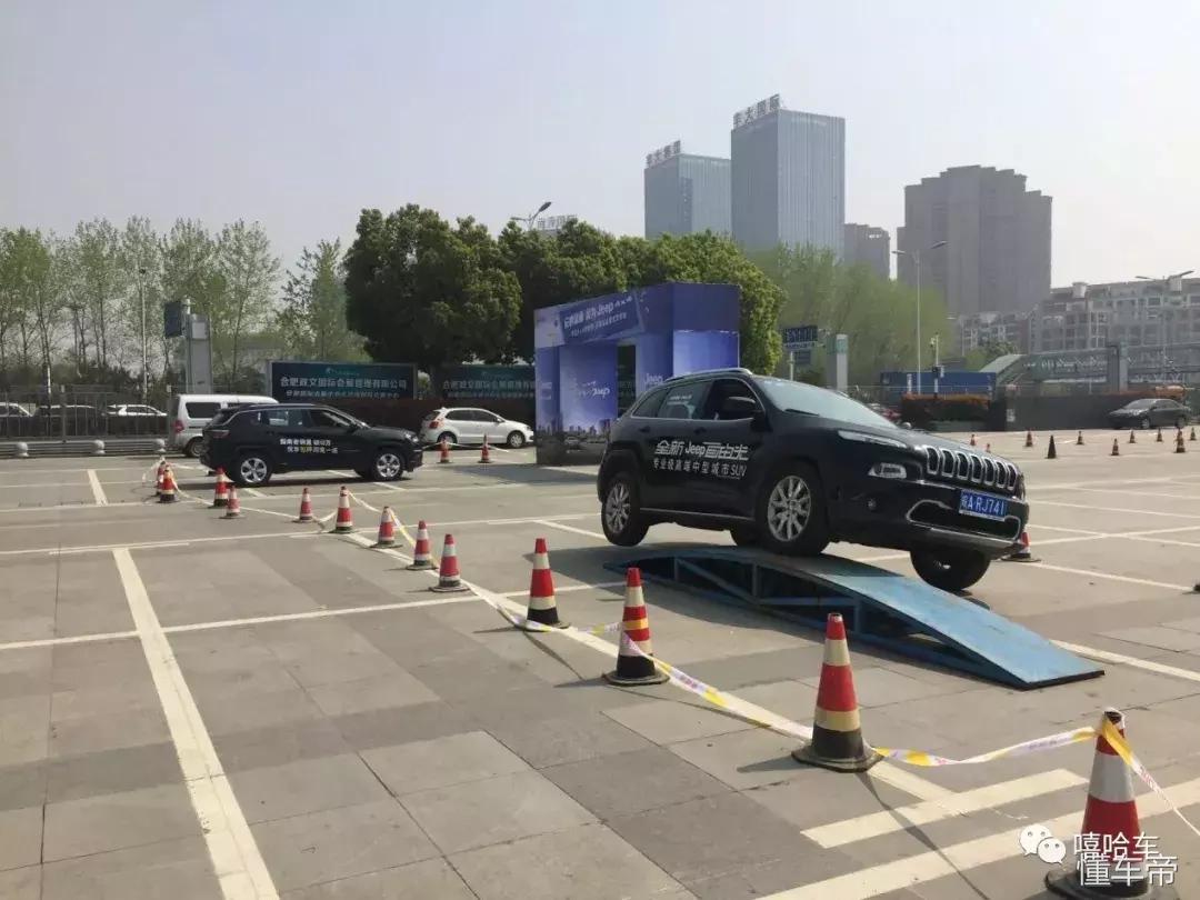 jeep4xe越野视频,越野最强四驱皮卡jeep