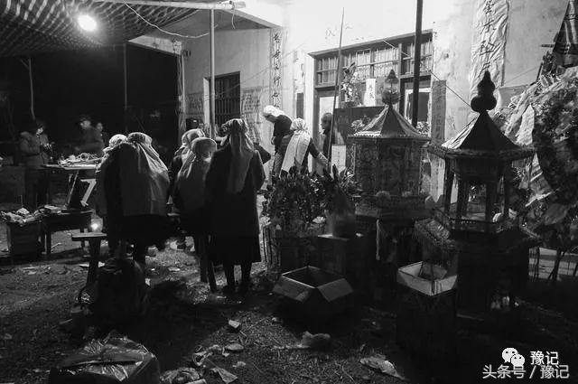 清明祭烈士告慰华夏魂,清明如何祭奠远方的亲人