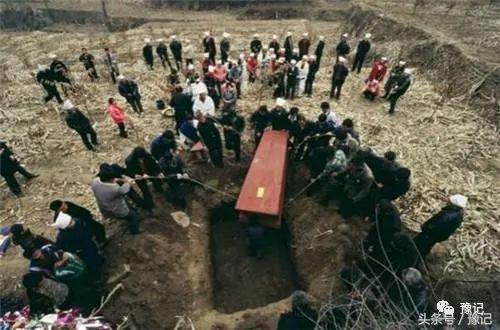 清明祭烈士告慰华夏魂,清明如何祭奠远方的亲人