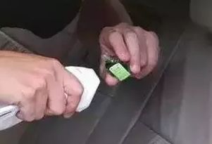 牙膏去汽车水渍,牙膏洗汽车玻璃油膜