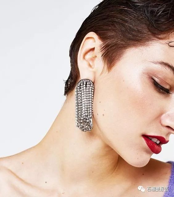 显白又高级的耳环,今年最流行的耳环饰品