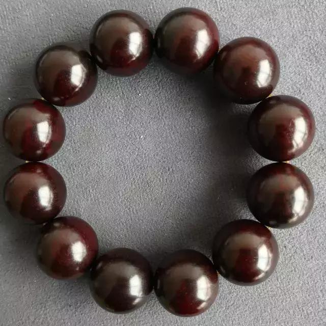 小叶紫檀怎么盘玩是正确的,小叶紫檀如何盘玩才是正确的