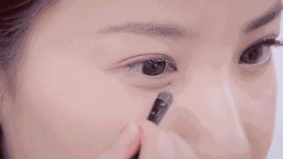 女生的脸价值一百万？哪有这么便宜！