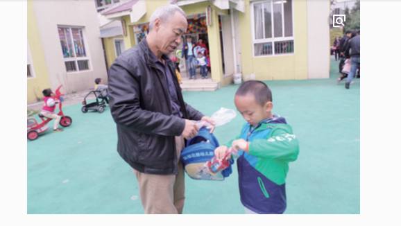 孩子放学回来应该问哪三句话,孩子放学回来对孩子说的三句话