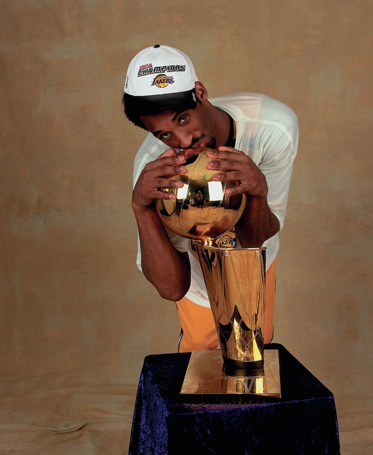 科比黑曼巴战靴,回忆科比经典