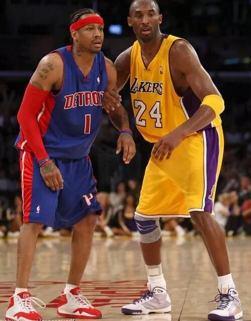 科比黑曼巴战靴,回忆科比经典