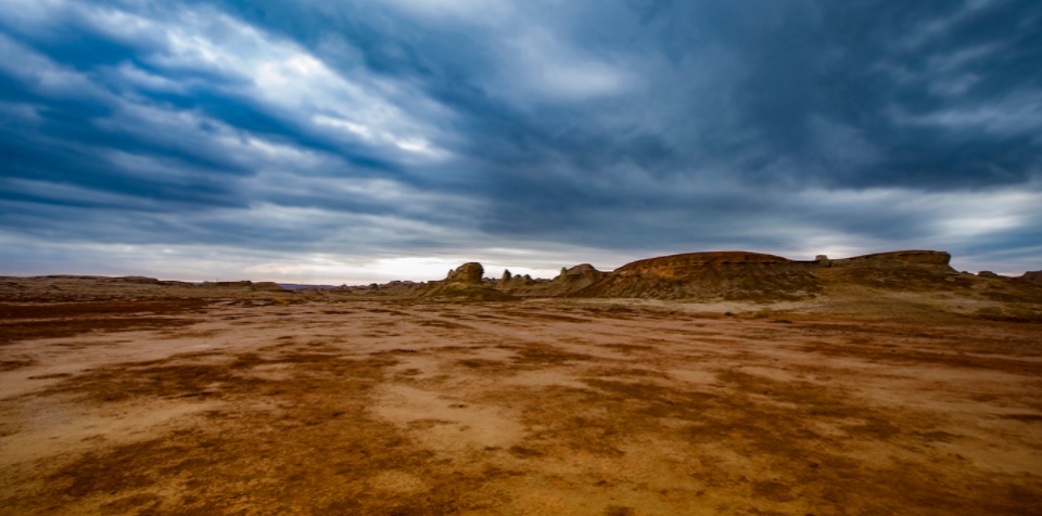 乌尔禾魔鬼城看什么,乌尔禾野魔鬼城