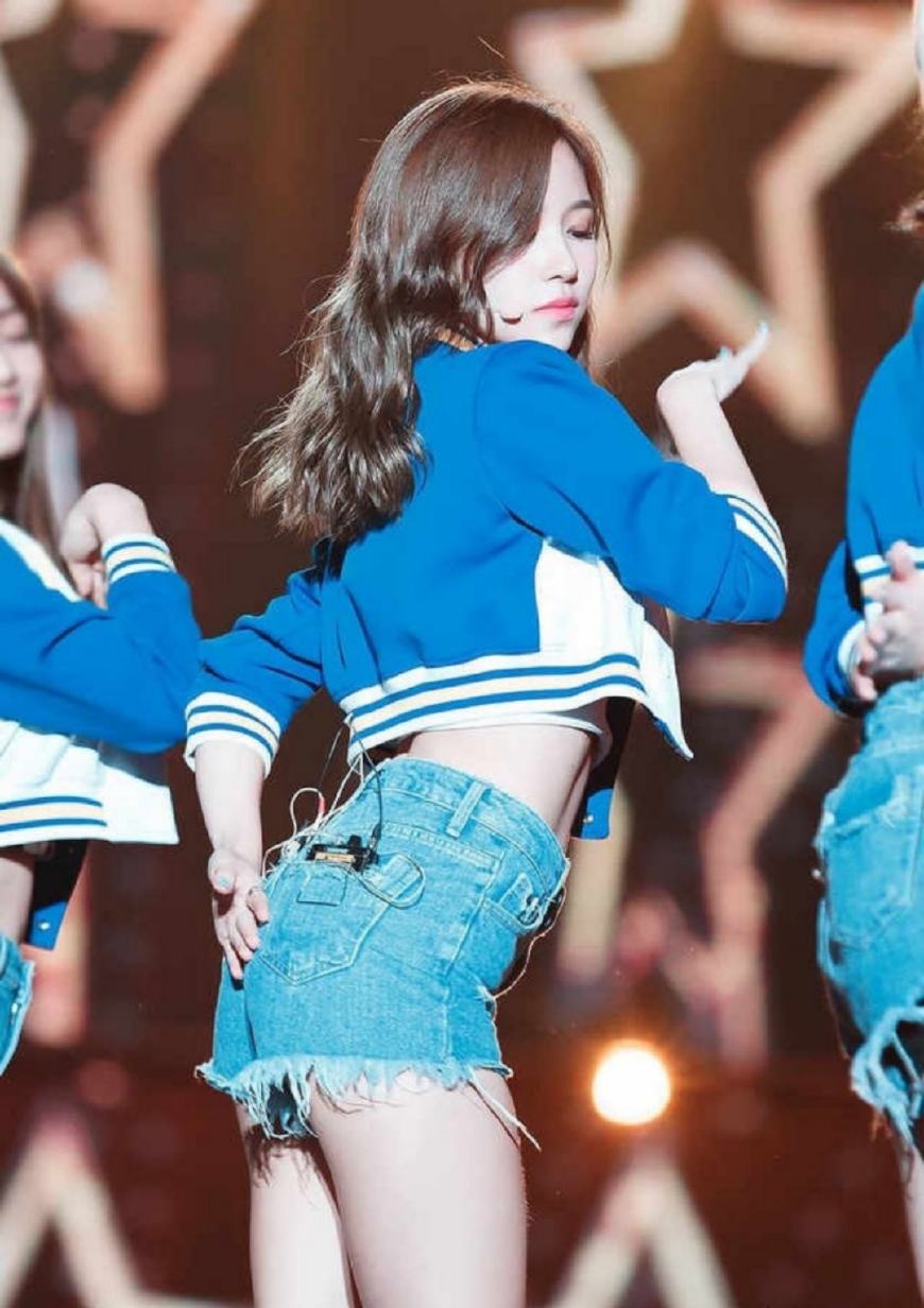 twice井南mina,mina名井南黑天鹅