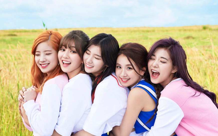 twice井南mina,mina名井南黑天鹅