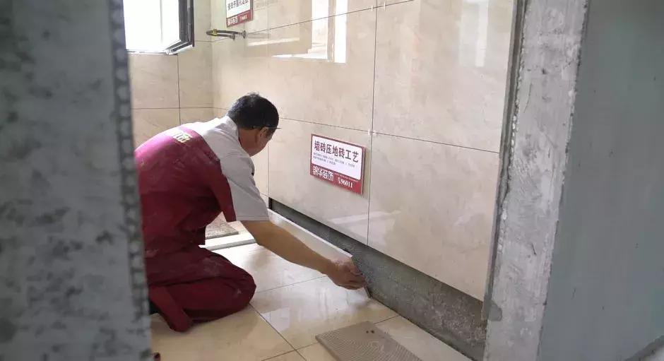 浴缸该不该买,浴缸必须请师傅安装吗