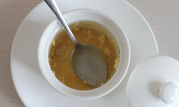 早起的鸟儿有虫吃，宝宝动手做早餐——“咯贝蒸蛋”，内附食谱