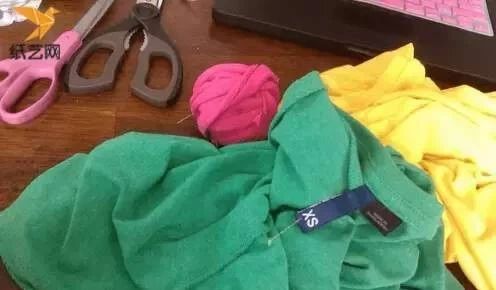 旧衣服编织坐垫花样大全,旧衣坐垫编织教程