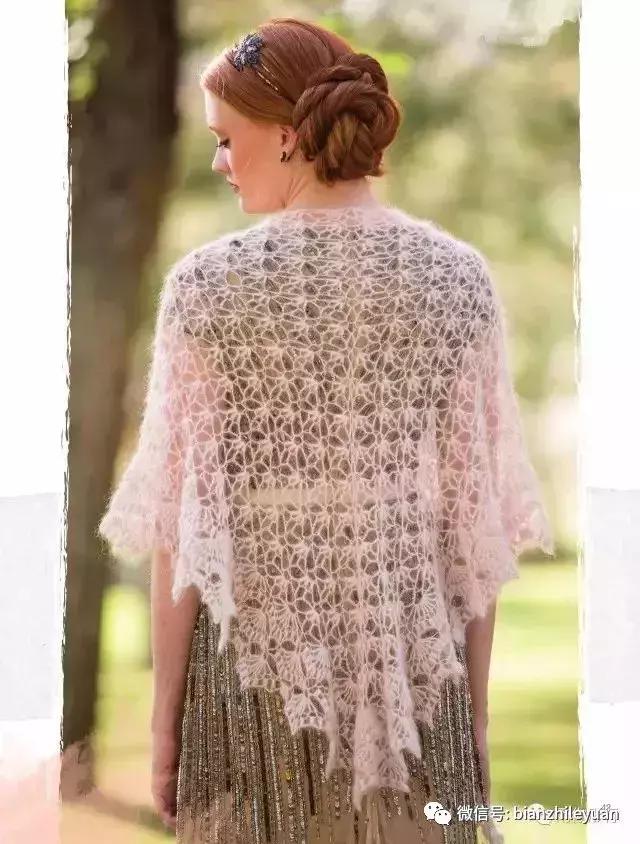 听说妈妈带着毛线披肩出游,画风是这样的……