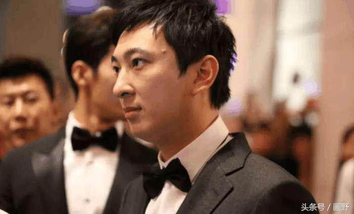 向佐和王思聪哪个厉害,向佐和王思聪谁有钱