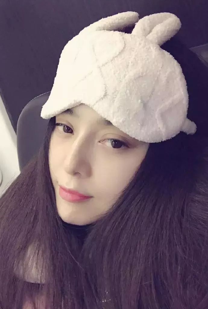 时尚星人请查收风靡娱乐圈的“亮眼”教程