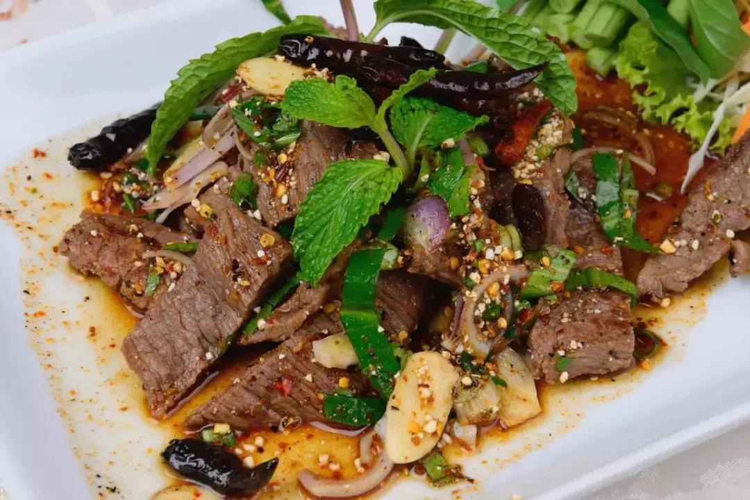 刷我滴卡泰国原版,在泰国必吃的十大美食价格