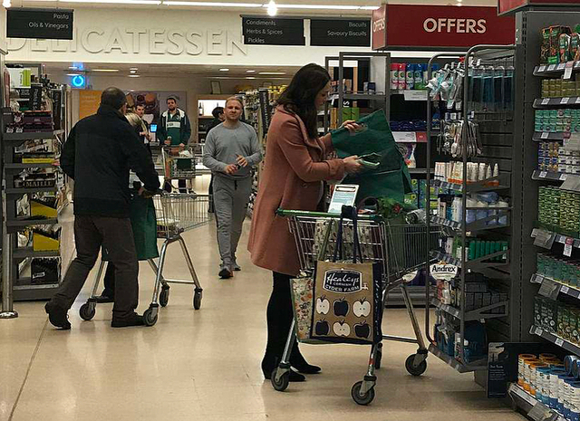 熊黛林公布怀孕喜讯晒照小腹微凸,熊黛林生了双胞胎吗