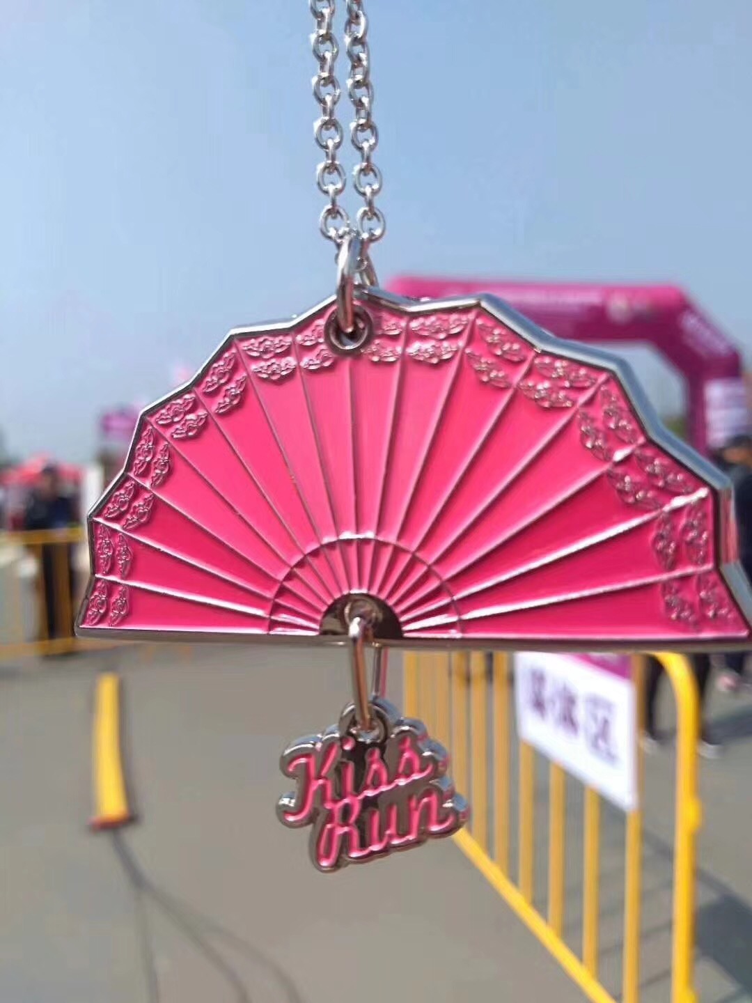 男选手参加女子马拉松是种怎样的体验