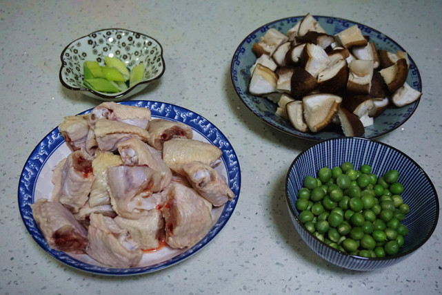 治脚气，先要肠胃调理顺，四月常吃这种能量菜，食补效果立竿见影