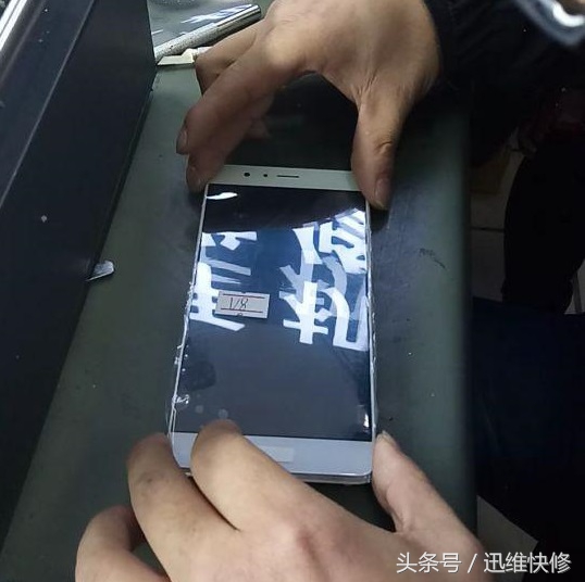 手机外屏维修全套教程,手机换屏快修上门服务