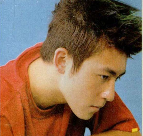 她沉寂几十年如今全网爆红凭什么,他沉寂数年回归视频