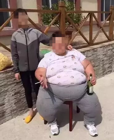 震惊，这个曾经被估值180亿美元的快手，一夜之间全下架了？