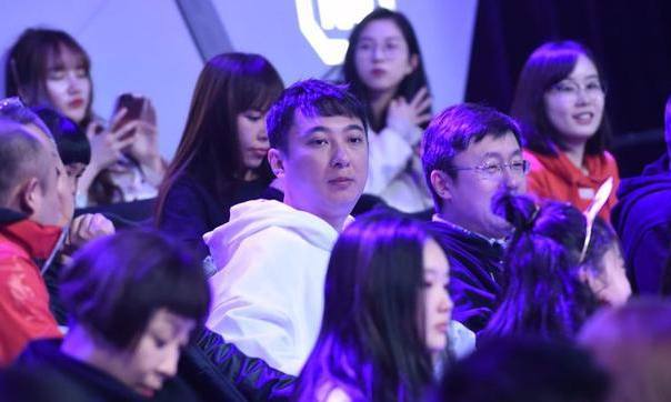 偶像练习生出道名单公布，蔡徐坤投票破亿，王思聪的双眼皮最抢镜