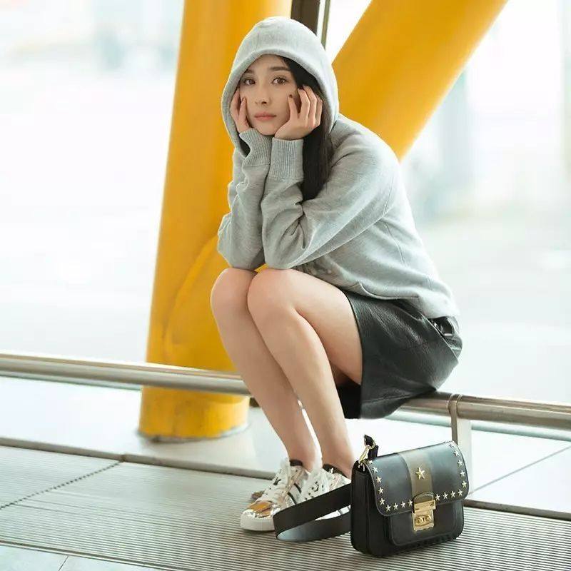 杨幂同款mk包是什么颜色,mk女包杨幂同款