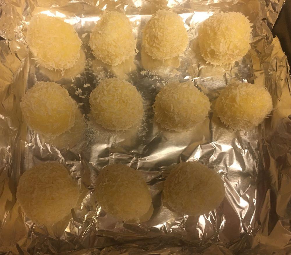 生酮椰丝球做法,椰丝黑米球教程