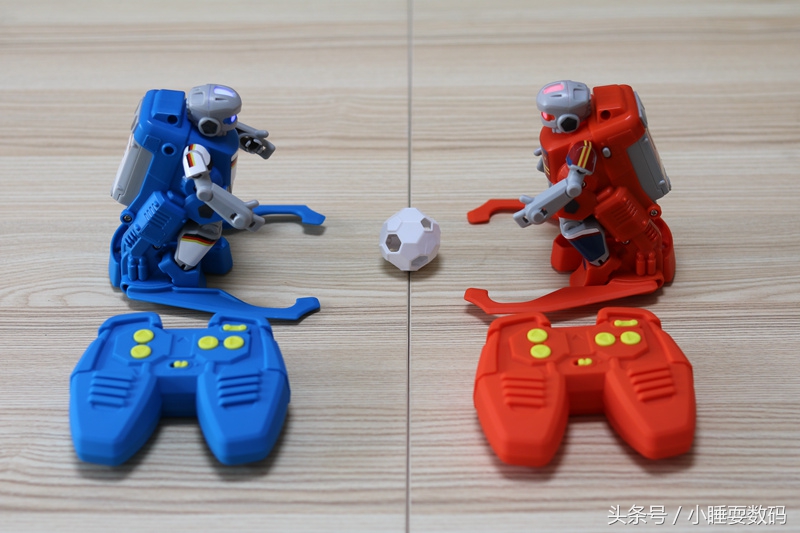 还记得儿时的大空翼吗？米家众筹新品SIMI足球机器人带你重温