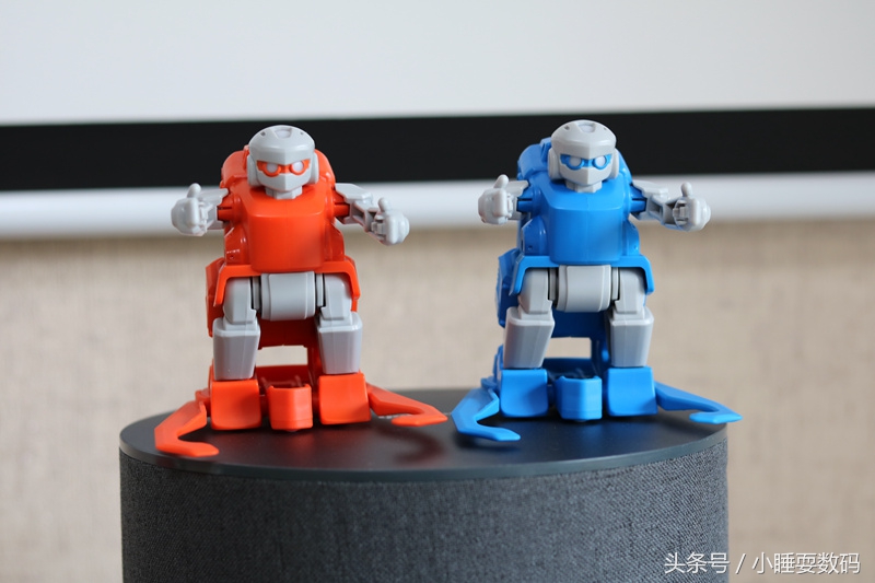 还记得儿时的大空翼吗？米家众筹新品SIMI足球机器人带你重温