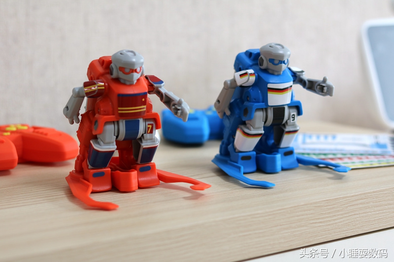 还记得儿时的大空翼吗？米家众筹新品SIMI足球机器人带你重温