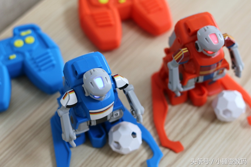 还记得儿时的大空翼吗？米家众筹新品SIMI足球机器人带你重温