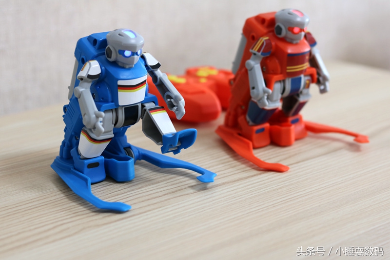 还记得儿时的大空翼吗？米家众筹新品SIMI足球机器人带你重温