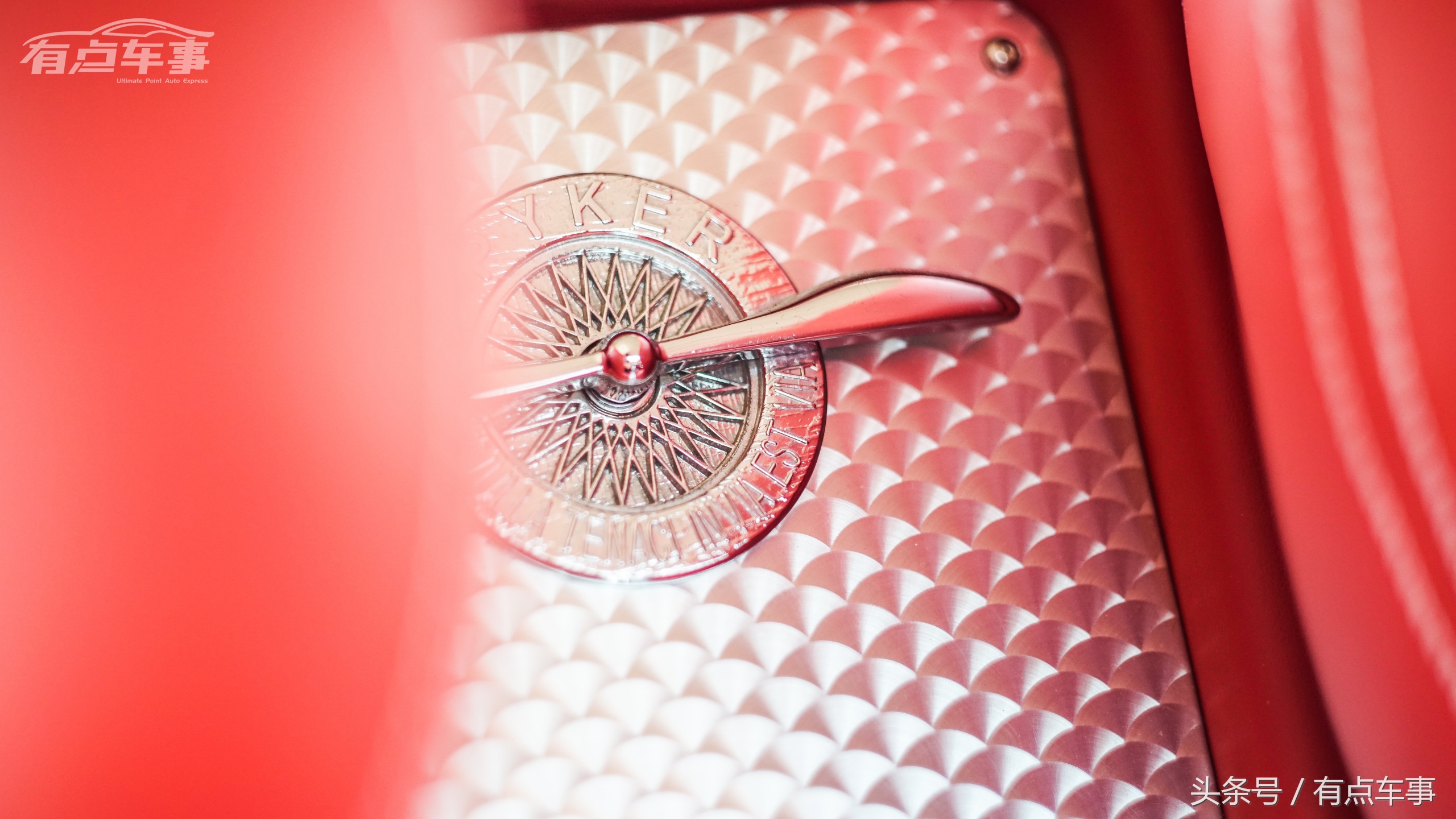 世爵c82018款,世爵c8spyder摩托车