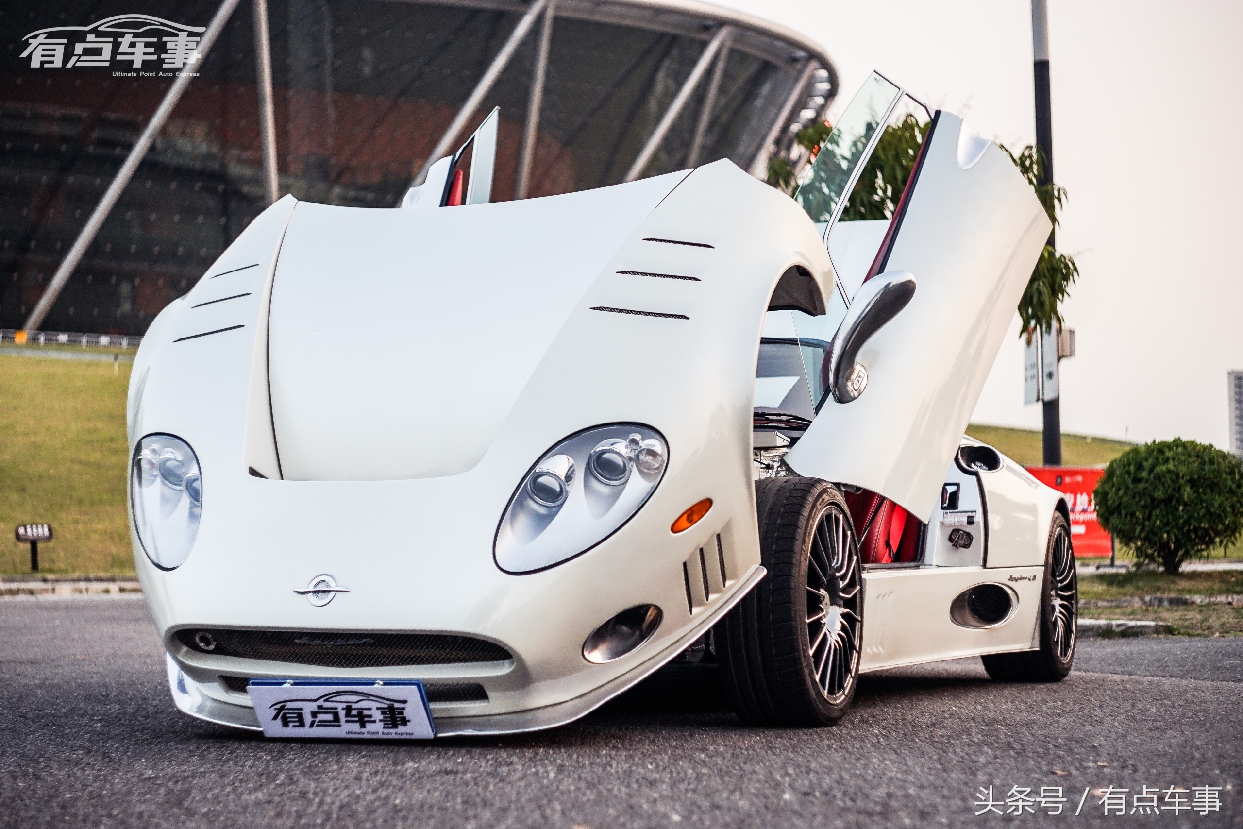 世爵c82018款,世爵c8spyder摩托车