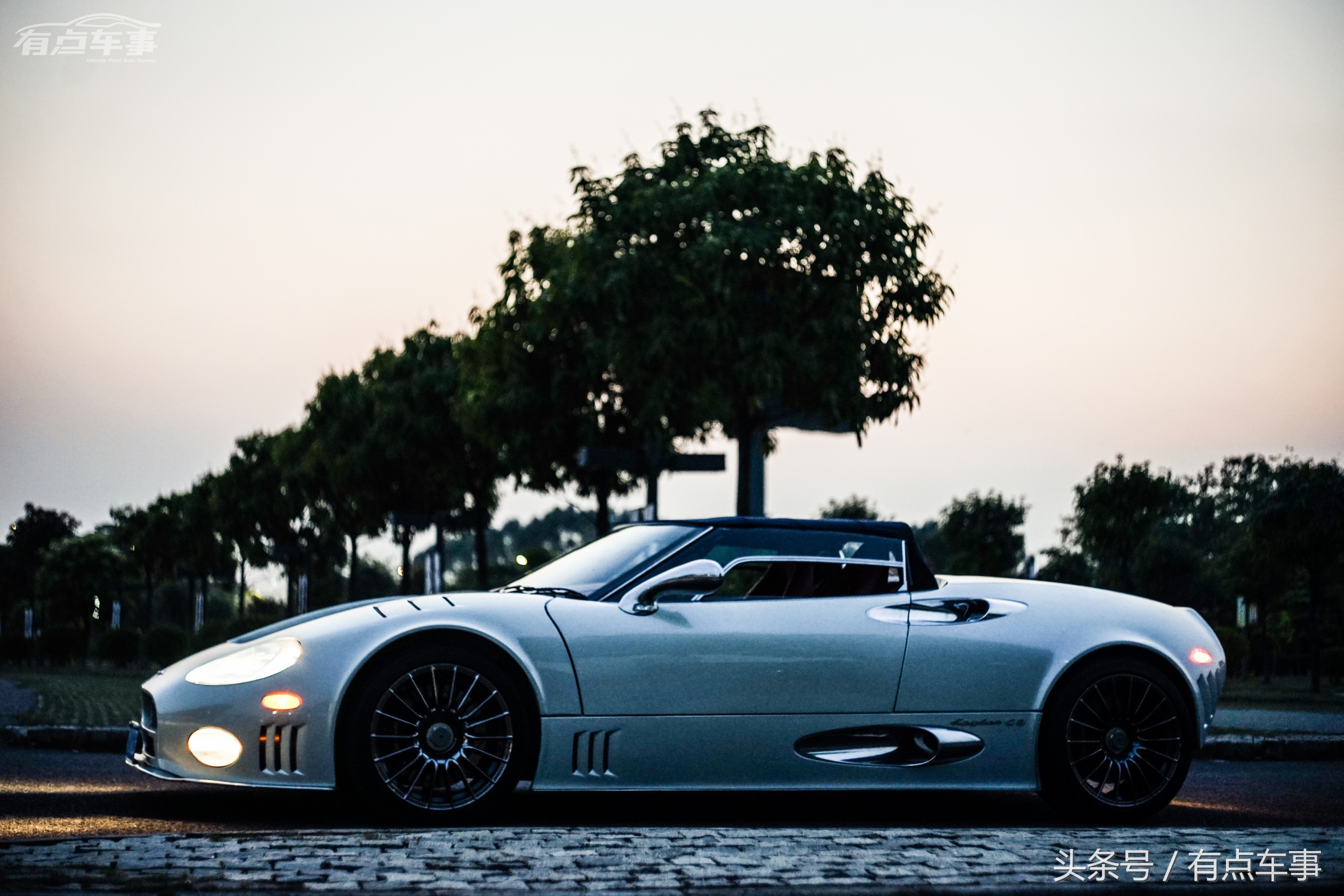 世爵c82018款,世爵c8spyder摩托车