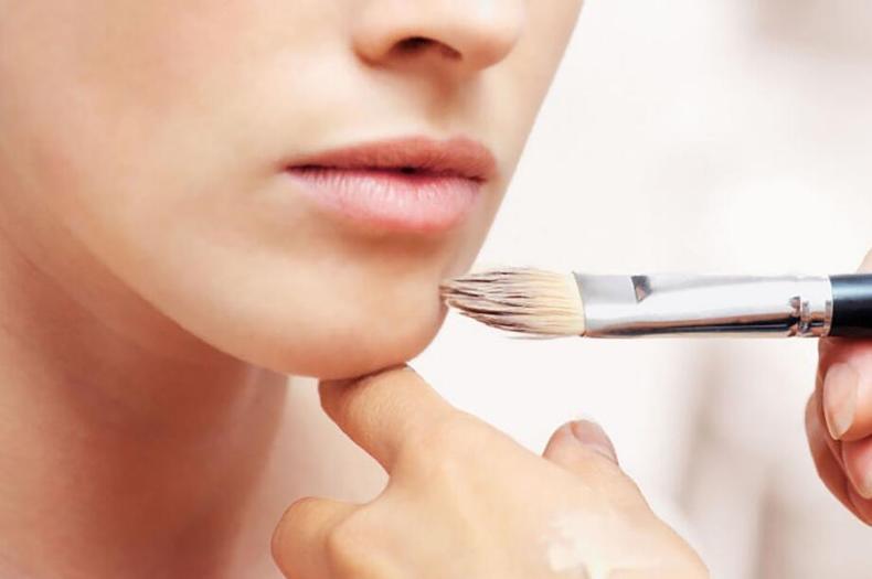 学会了如何化妆,如何学会化妆女学生