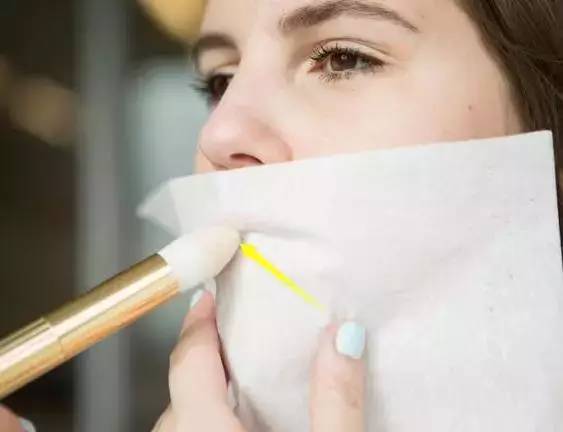 学会了如何化妆,如何学会化妆女学生