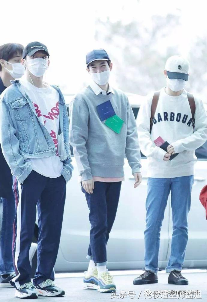 金俊勉，朴灿烈，都暻秀机场*服私**，活动*服私**搭配